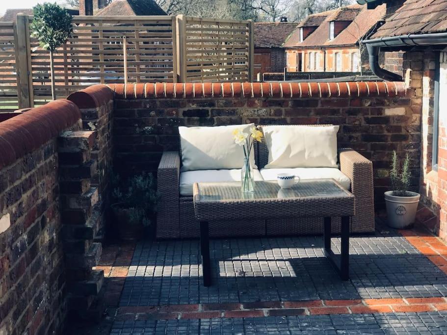 The Piggery Villa Cowfold Dış mekan fotoğraf